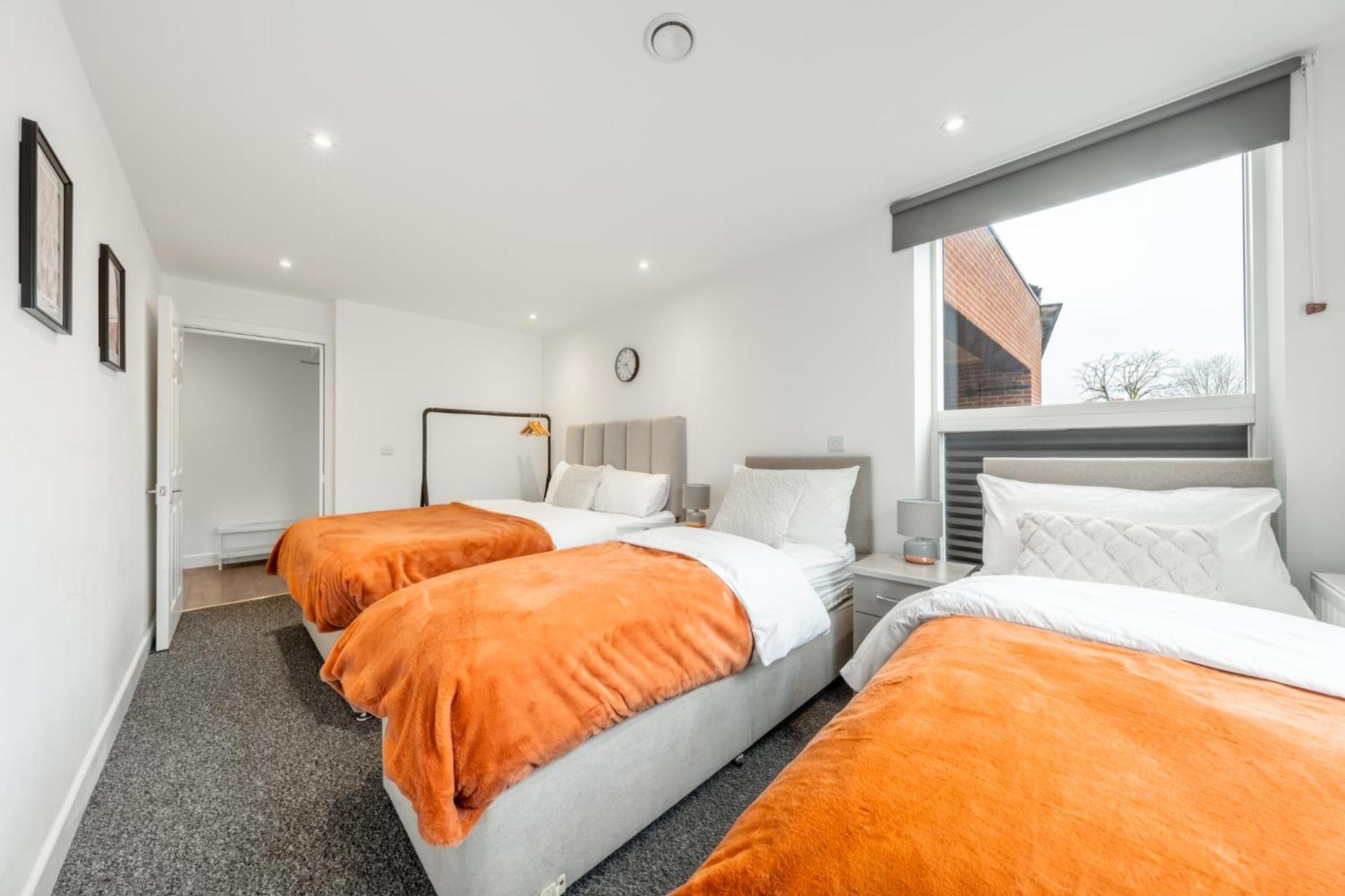 London Station Apartment